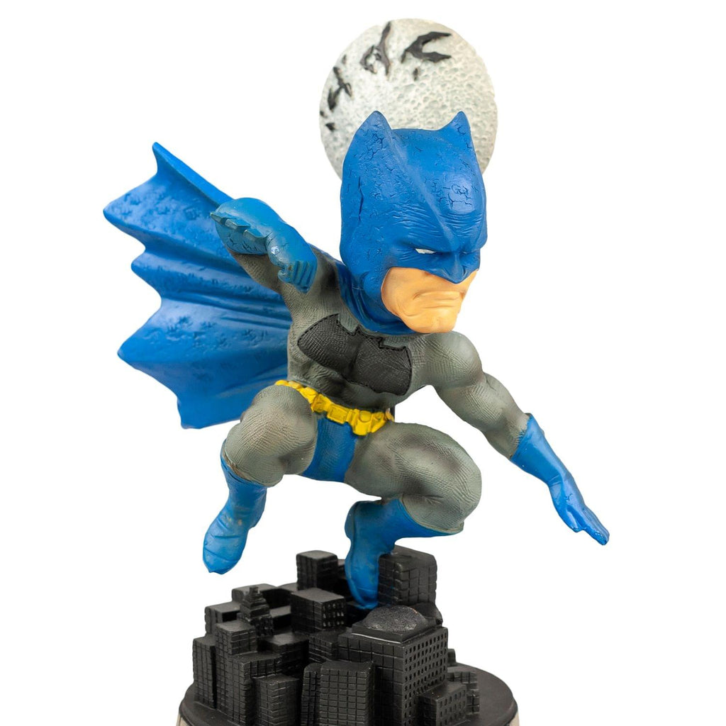 EXCLUSIVE Batman Bobblehead | Features Batman's Superhero Pose | 8" Resin Design