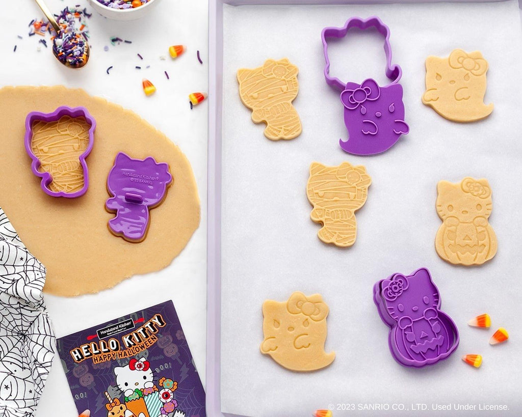 Sanrio Hello Kitty Halloween 50-Piece Cookie Stamp and Frosting Set