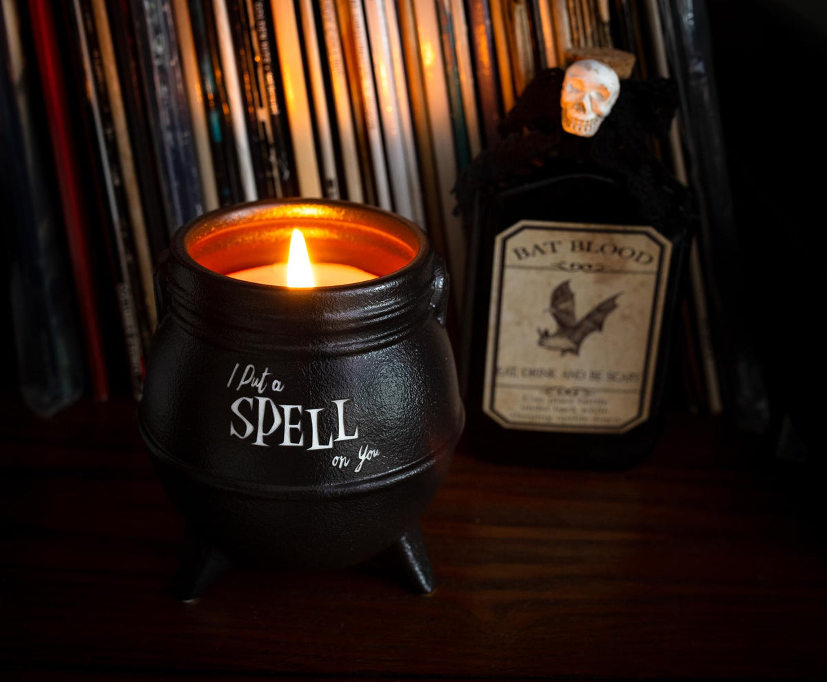 Disney Hocus Pocus "I Put A Spell On You" Ceramic Cauldron Candle
