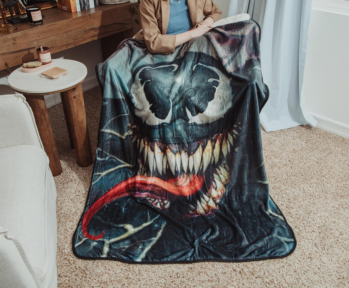 Marvel Venom Fleece Throw Blanket | 45 x 60 Inches