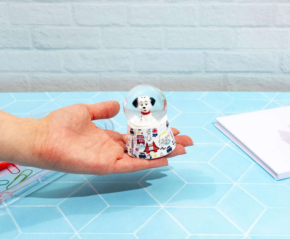 Disney 101 Dalmatians Lucky 3-Inch Mini Light-Up Snow Globe