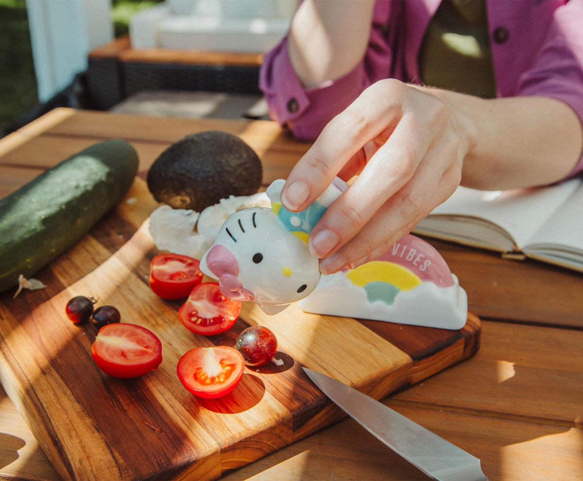 Sanrio Hello Kitty and Rainbow Ceramic Salt and Pepper Shaker Set