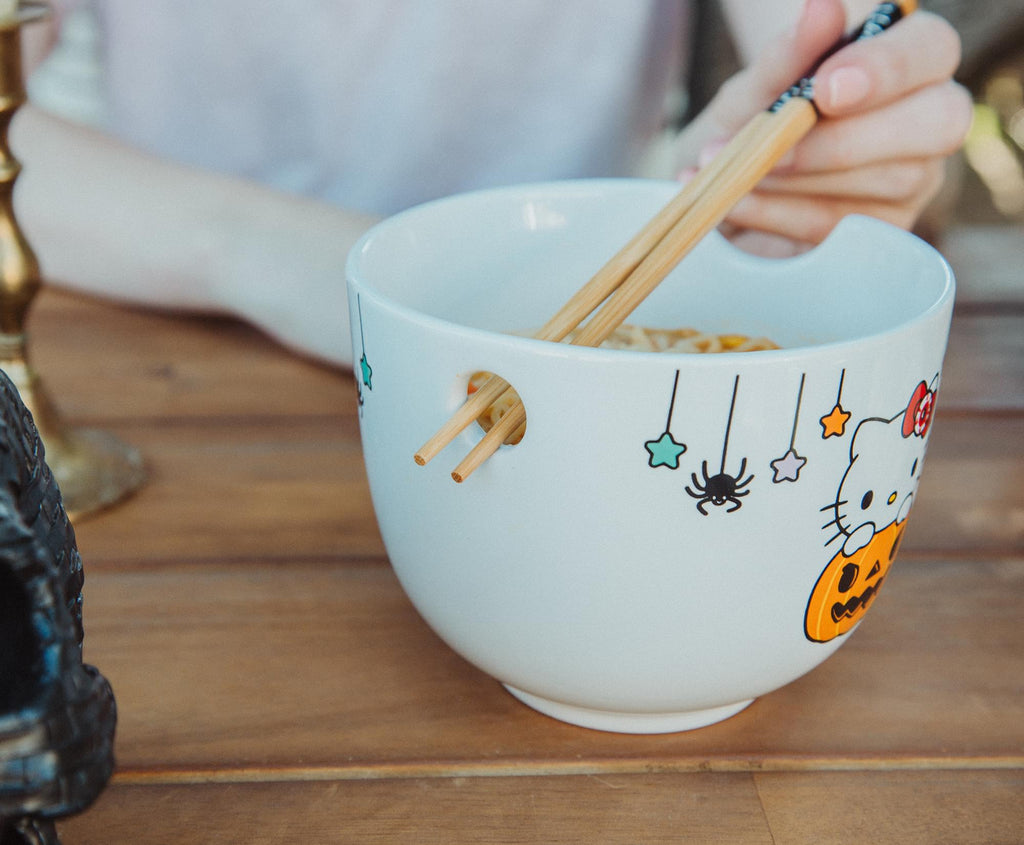 Sanrio Hello Kitty Pumpkin Boo 20-Ounce Ceramic Ramen Bowl and Chopstick Set