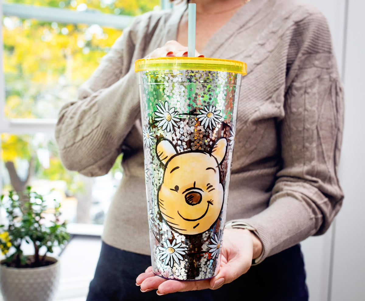 Disney Winnie the Pooh Confetti Carnival Cup With Lid and Straw | Hold 32 Ounces