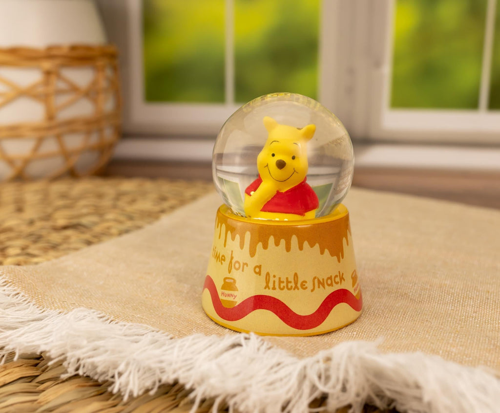 Disney Winnie The Pooh "Time For A Little Snack" 3-Inch Mini Light-Up Snow Globe